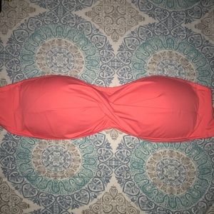 Tommy Bahamas’s strapless bikini top